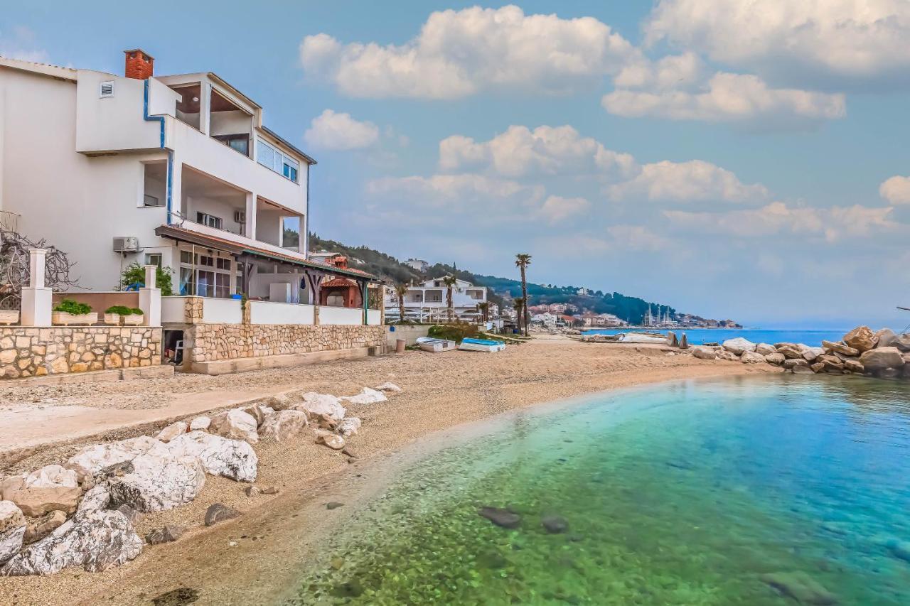Beachfront Apartment Jesenice  Eksteriør bilde
